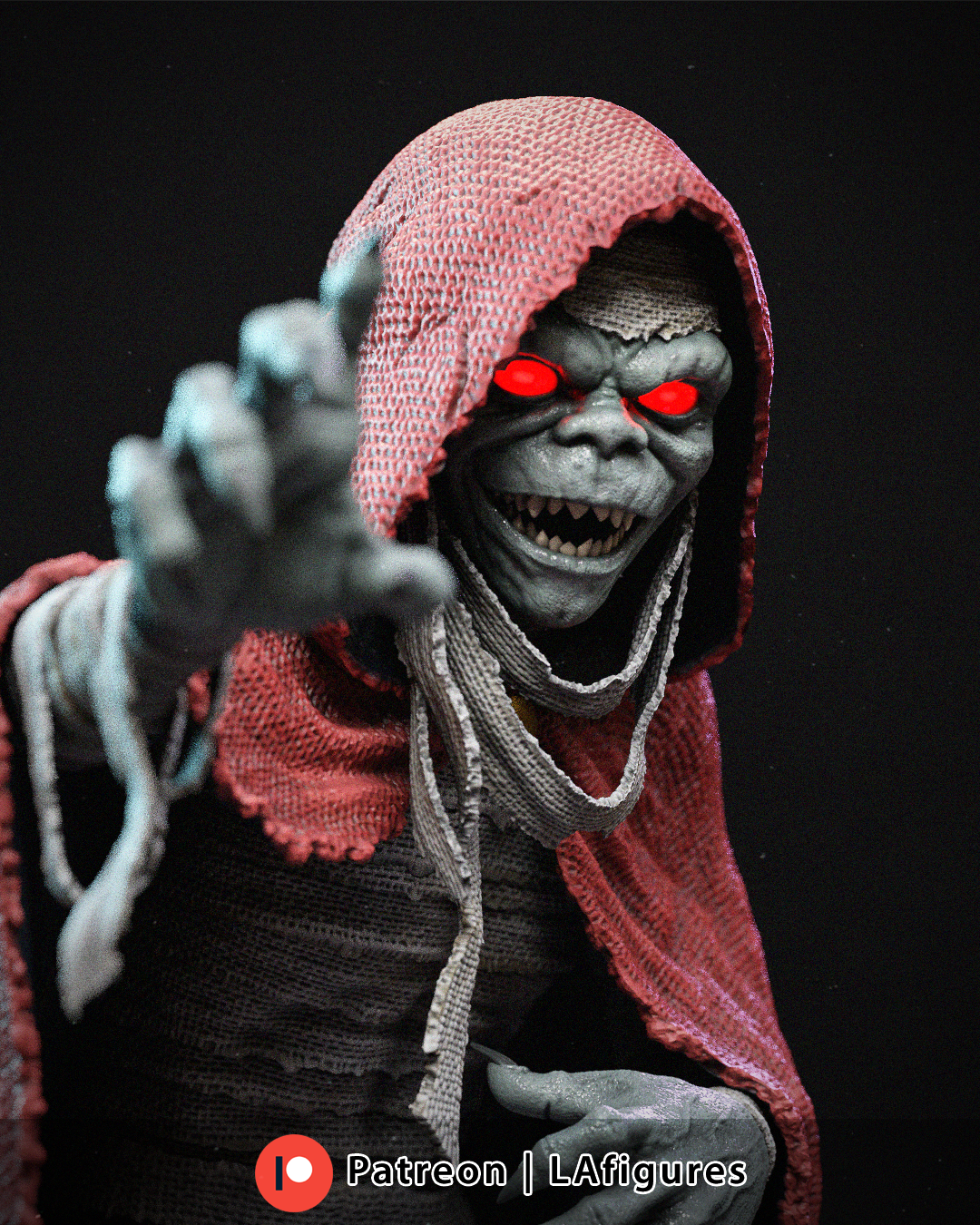 Mummified Sorcerer - 1/10 Scale Statue