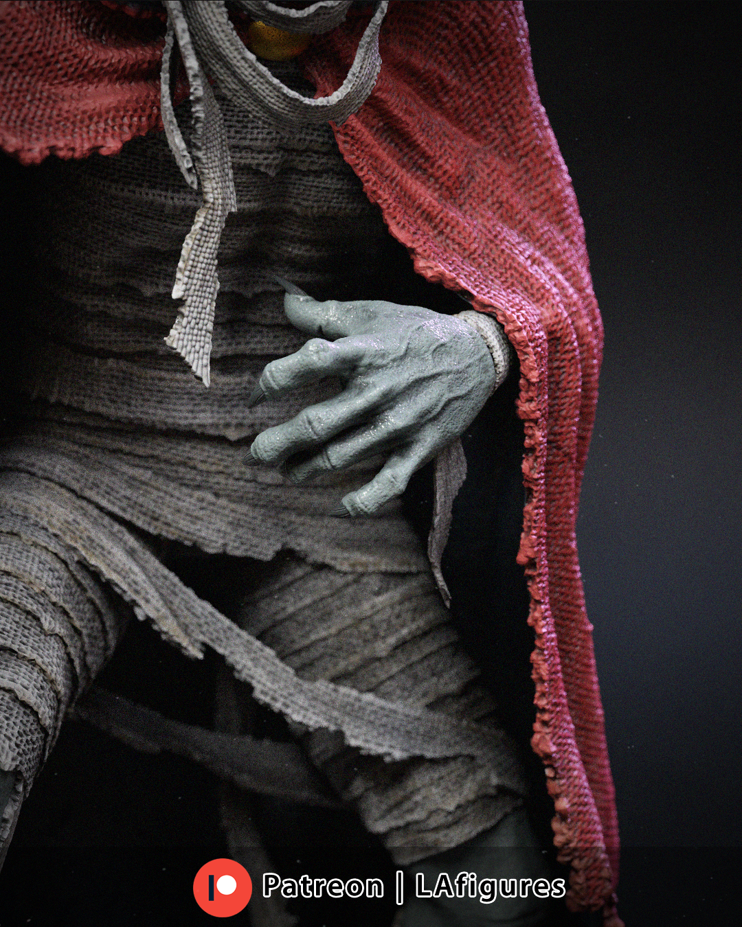 Mummified Sorcerer - 1/10 Scale Statue